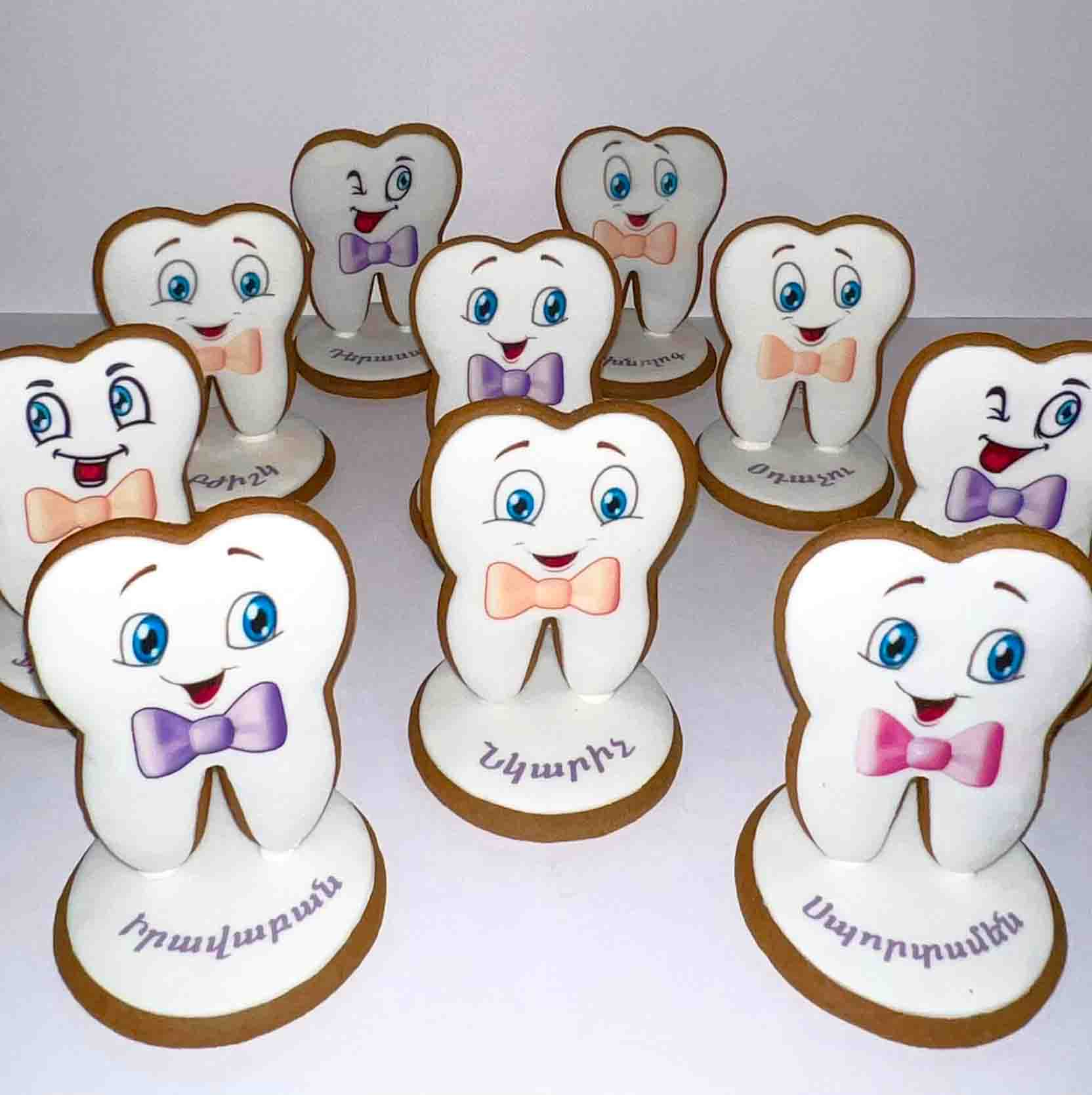     
            Happy tooth with stand
    